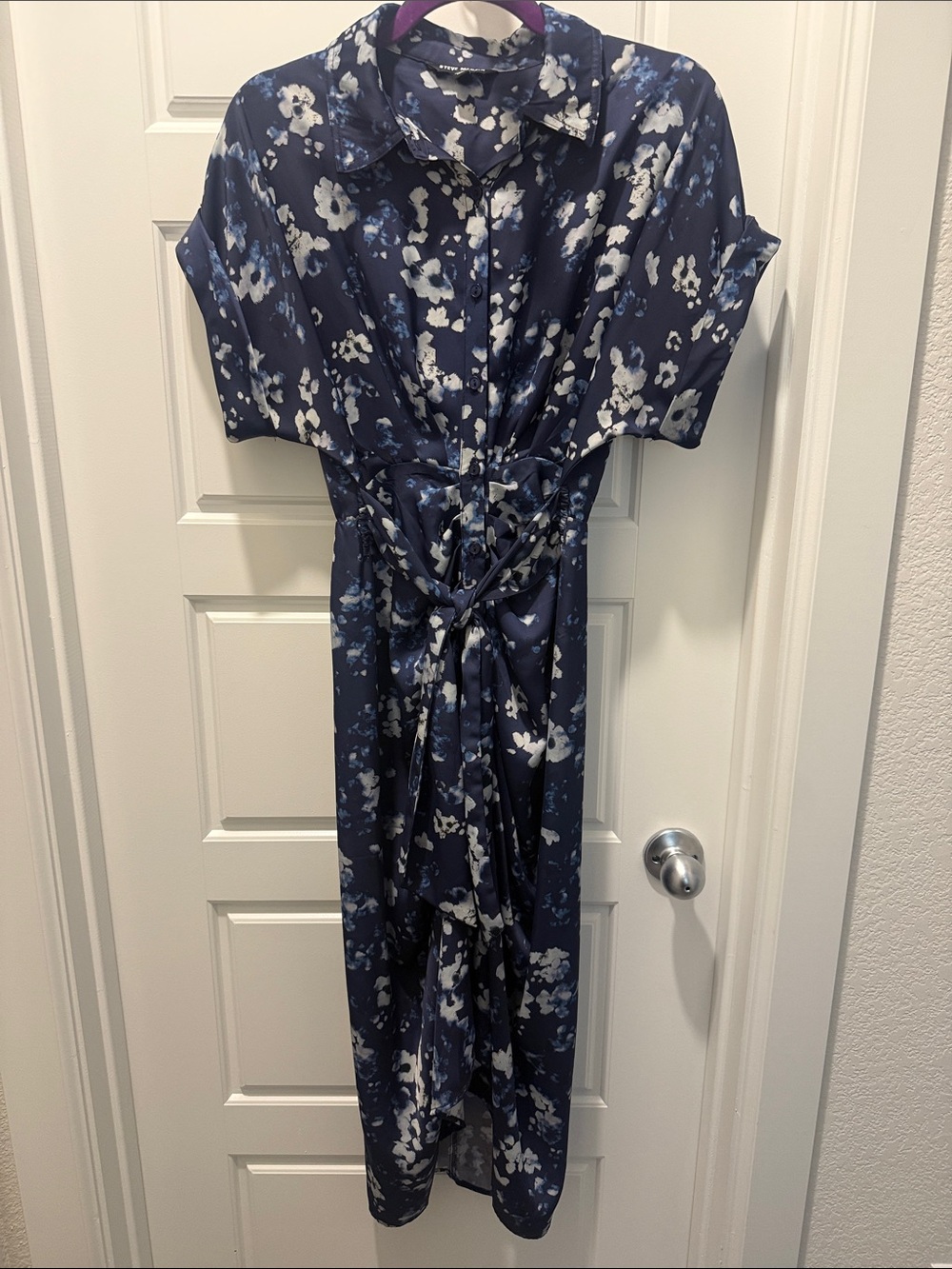 Steve Madden Navy Floral Midi Shirtdress with Tie Waist and shirred skirt